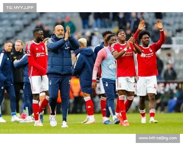 诺丁汉森林客场胜利物浦，肖恩·戴伊长传战术显威